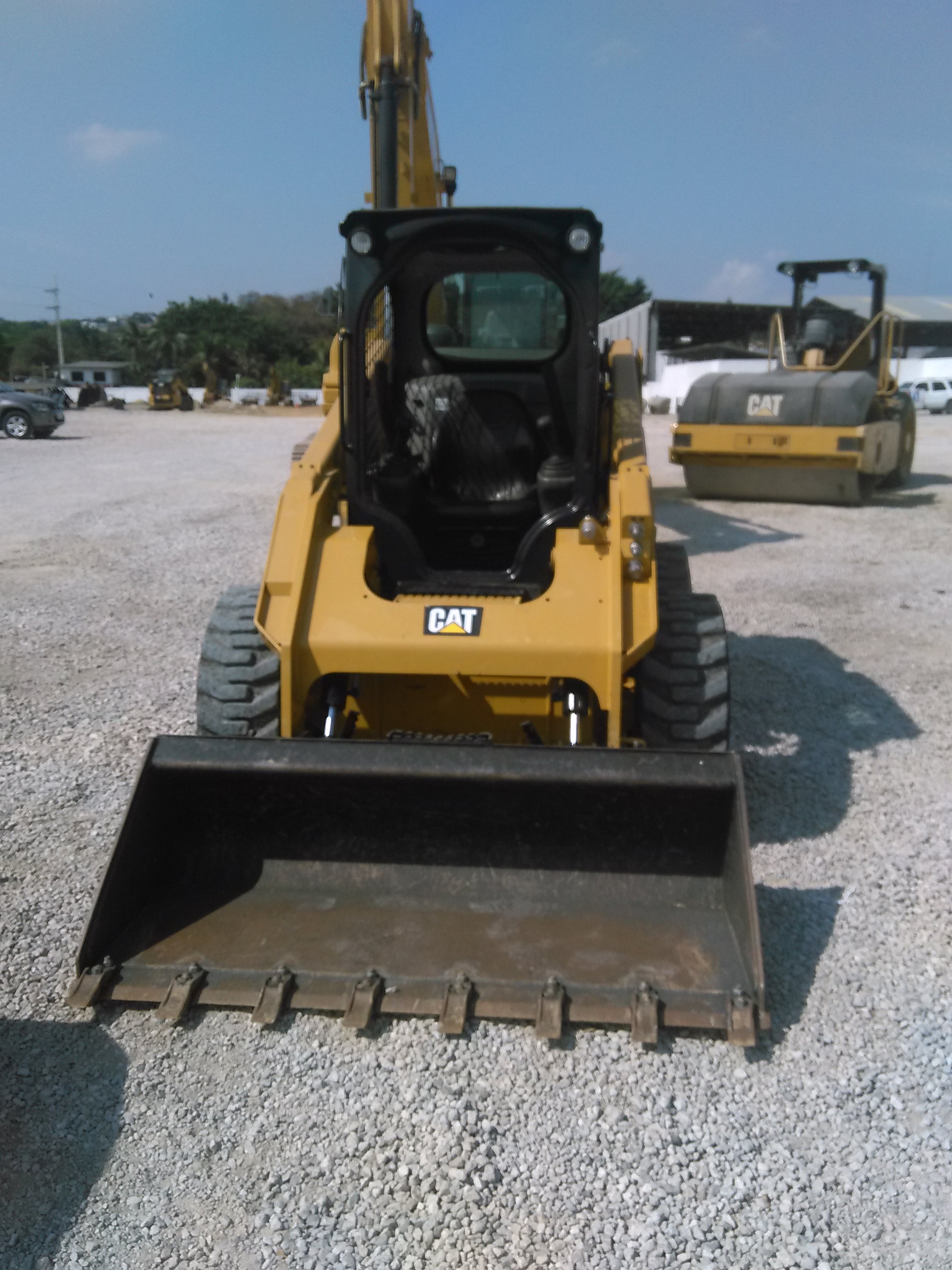 Minicargadores  Caterpillar 246D (Guayaquil)